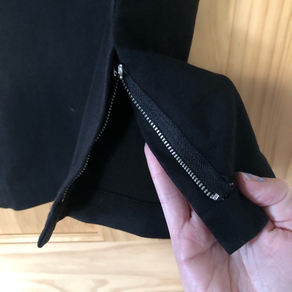 GAP Black Sleeveless Top Sz M - Picture 5 of 6